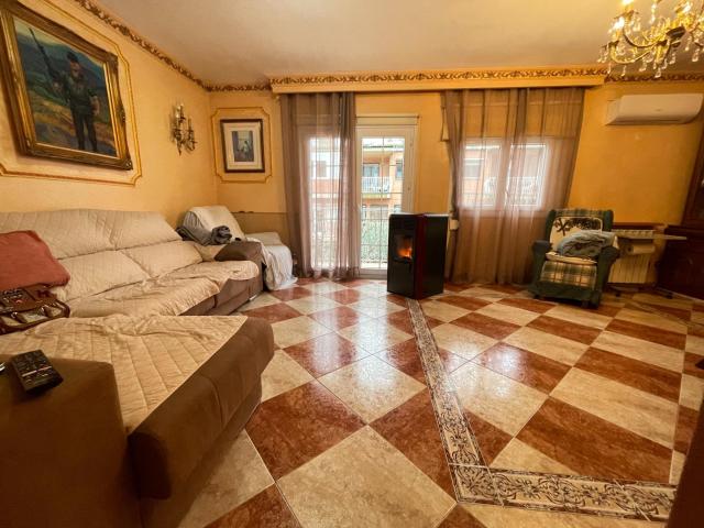 FANTÀSTICA CASA EN VENDA A CERVERA Zona: Avda. de l'Esport