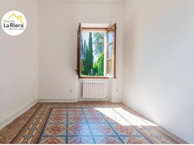 FANTASTICA CASA MODERNISTA CON LICENCIA TURISTICA EN ARENYS DE MUNT