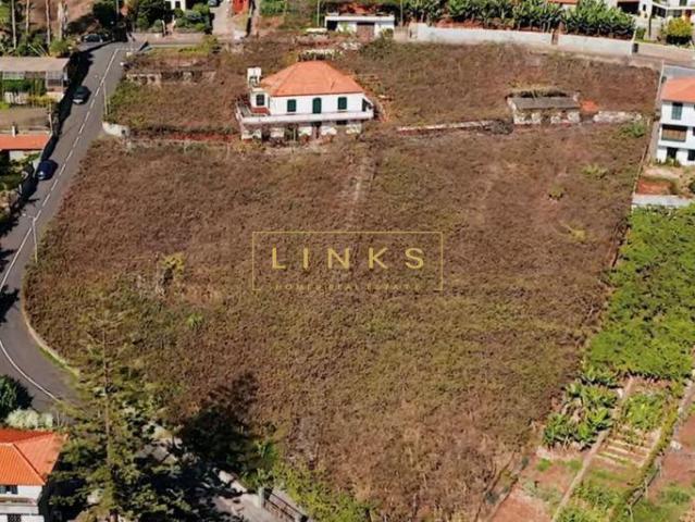 Fantástica Herdade com 5463mt2 em Camara de Lobos. | 25073423378