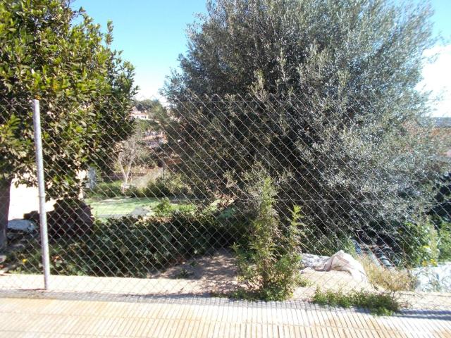 Fantástica parcela en El Vendrell Urbanización Oasis