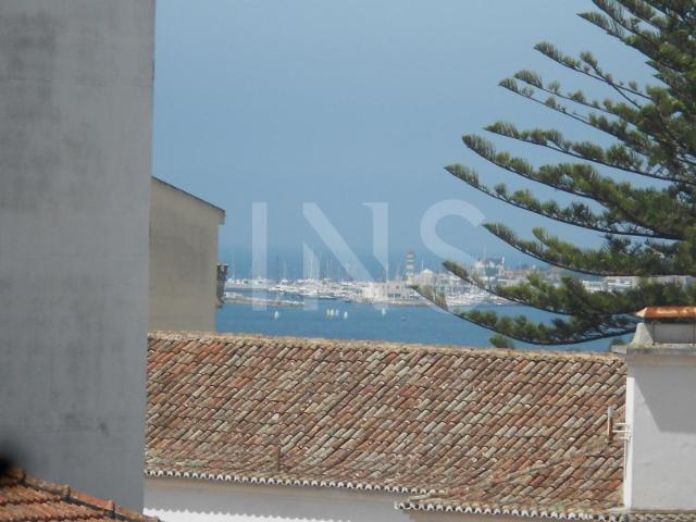 Fantástica Penthouse no centro do Estoril em Duplex com vista mar