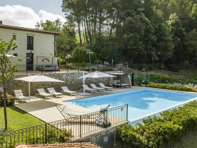 Fantastica proprietà con piscina a Palaia 513m² Palaia