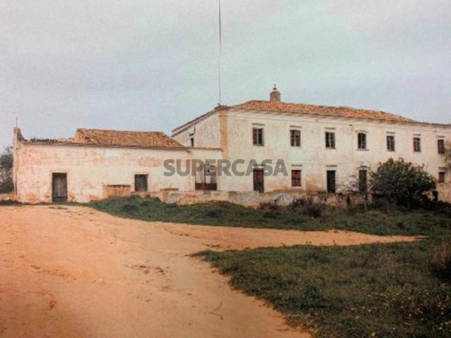 Fantástica Quinta histórica com terreno misto a minutos da praia em Albufeira