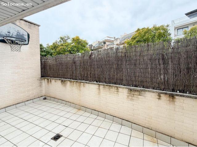 Fantástica Vivienda Dúplex con Jardín en Sitges!