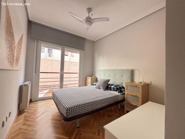 Fantástica vivienda de 1 dormitorio con PISCINA y TRASTERO en Ríos Rosas