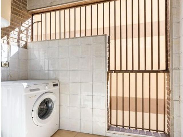 FANTÁSTICA VIVIENDA EN VENTA JUNTO A LA PLAZA DE TOROS