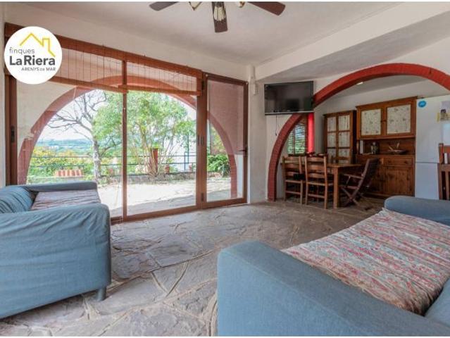 FANTÁSTICA VIVIENDA UNICA EN SU ESTILO !