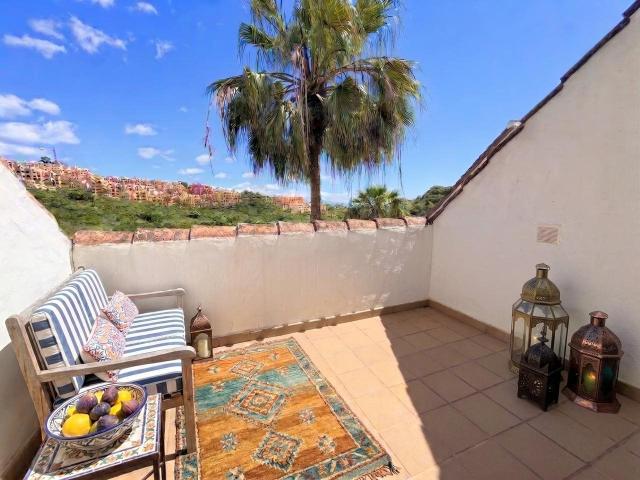 Fantástico Ático Con Preciosas Vistas. Ubicado en una cuidad. 118m² La Duquesa