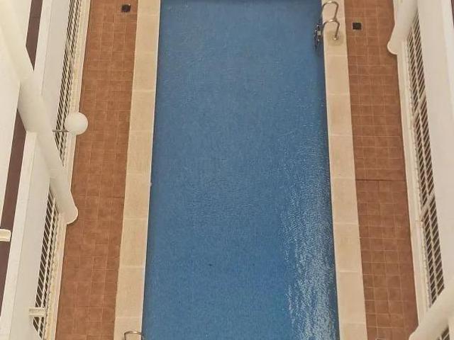 FANTASTICO ATICO EN CASCO URBANO CON PISCINA COMUNITARIA, IDEAL PARA VIVIR TODO EL AÑO