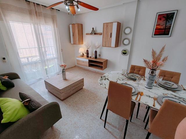 FANTÁSTICO APARTAMENTO ORIENTACION MEDIODIA, GRAN TERRAZA, PARA VIVIR TODO EL AÑO O SI LO DESEA COMO VACACIONAL