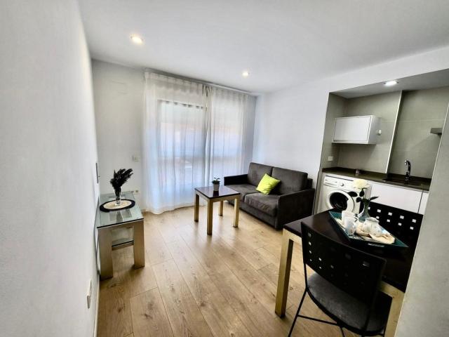 Fantástico apartamento a pie del paseo marítimo Rincon de la Victoria