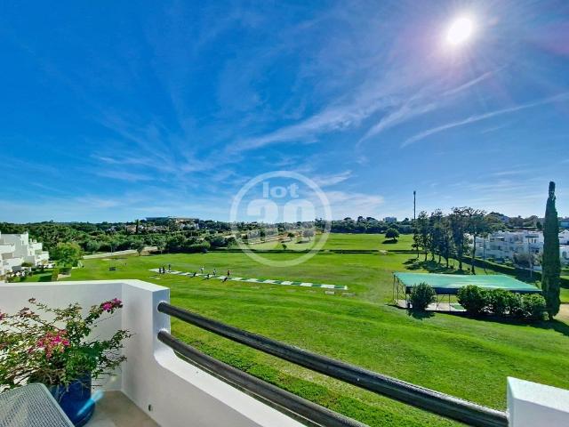 Penthouse T2 com Enorme Terraço Privado e Vista Aberta sobre. 112m² Albufeira e Olhos de Água