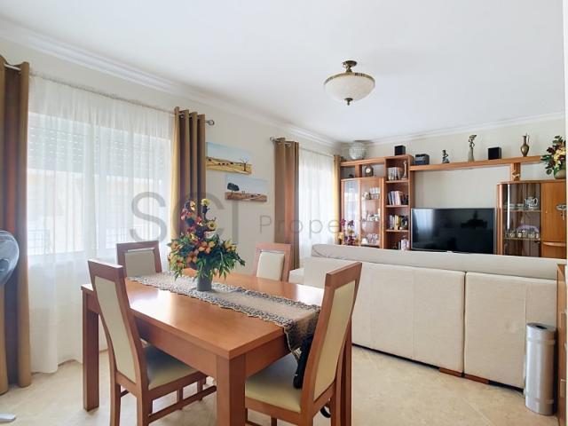 Fantástico Apartamento com Três Quartos e Amplo Terraço no Centro de Vila Real de Santo António