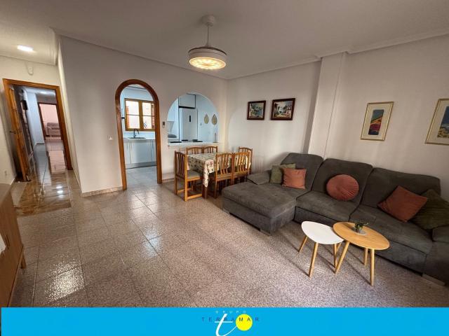 FANTASTICO APARTAMENTO CON PISCINA COMUNITARIA Y PARKING Y A TAN SOLO 100 METROS DE LA PLAYA