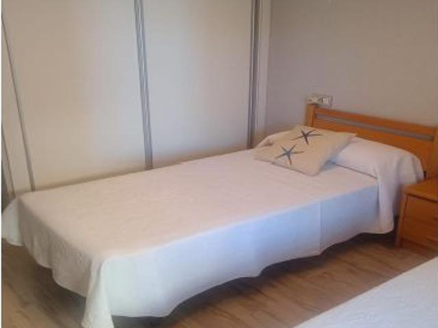 Fantástico apartamento de dos habitaciones con vistas a la playa de Guardamar del Segura, Alicante