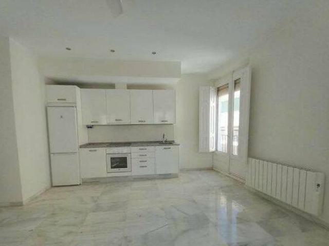 Fantástico apartamento en calle alfonso