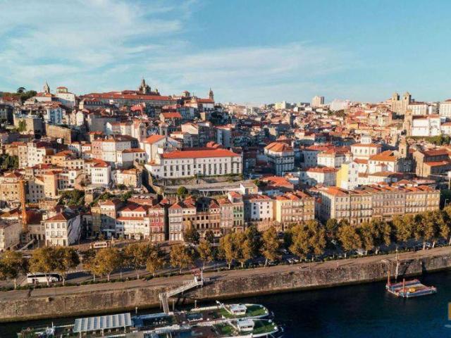 Fantástico apartamento T1 com vista rio | 26073860678