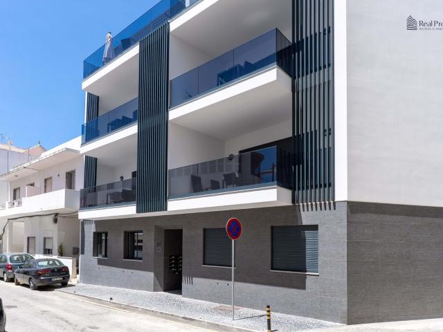 Fantástico apartamento T2 a 100 metros da praia de Quarteira, Loulé
