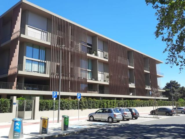 Fantástico Apartamento T2 para Arrendamento no Bairro do Rosário em Cascais