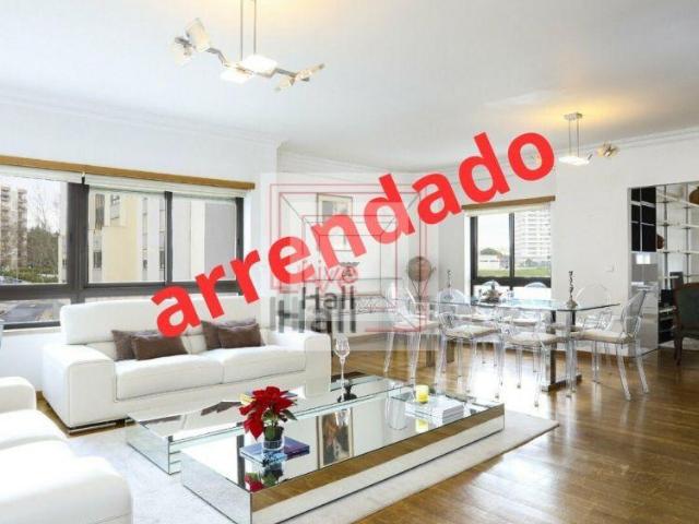 Fantástico Apartamento T3, Mobilado, em Miraflores para Arrendamento | 26083998399