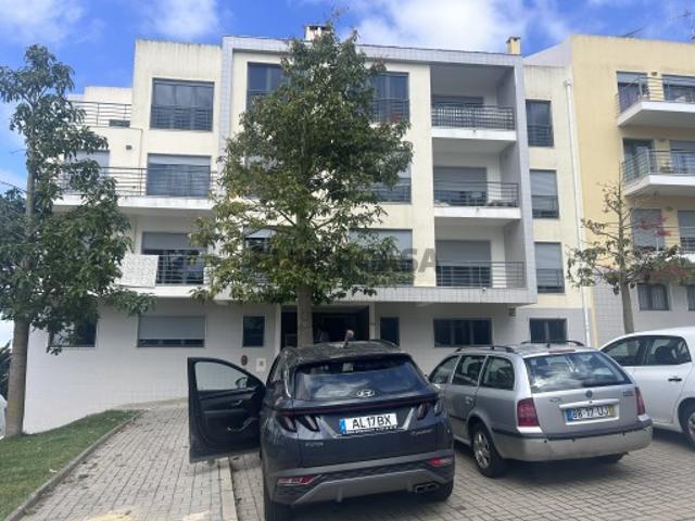 Fantástico apartamento T3 com terraço e garagem
