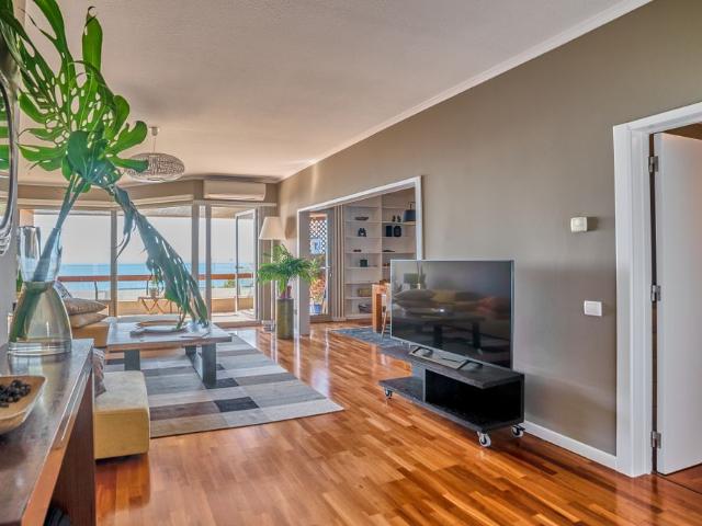 Fantástico Apartamento T3 com Vista Mar no Condomínio Alto da Barra em Oeiras