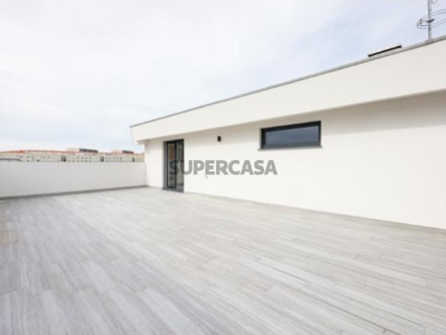 Fantástico Apartamento T3 Duplex junto ao Glicínias!