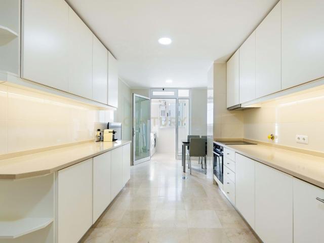 Fantástico Apartamento T3 | 212m² | Bessa | Boavista