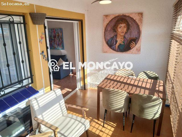 Fantástico bungalow planta alta con piscina comunitaria y vistas despejadas en Vistabella, Los Monte