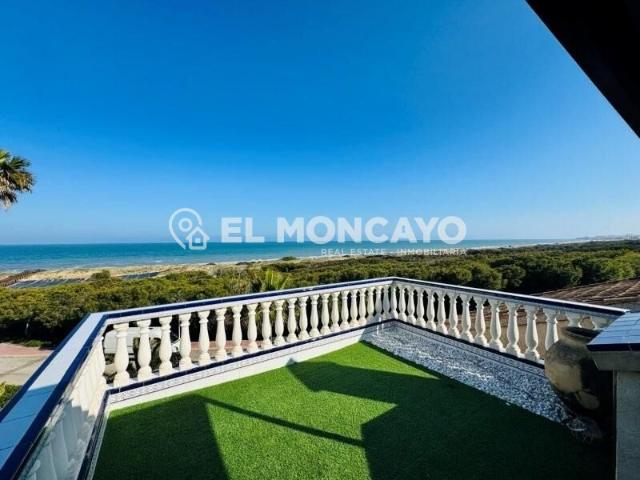 Fantástico bungalow planta alta con solárium y vistas al mar en Guardamar del Segura, Alicante, Costa Blanca