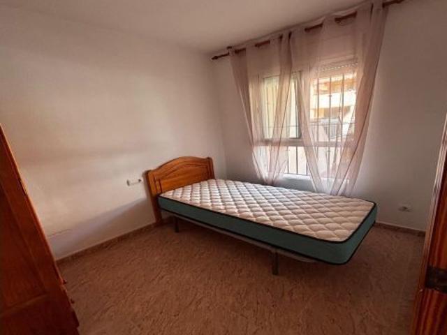 FANTÁSTICO CHALET ADOSADO EN LA RIBERA