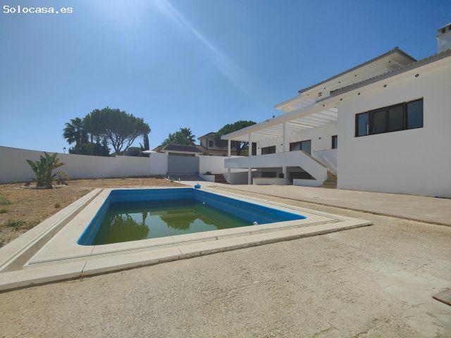 FANTASTICO CHALET DE ESQUINA EN DEHESA GOL, A ESTRENAR