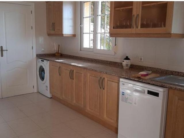 Fantástico chalet independiente con embarcadero propio en La Manga del Mar Menor