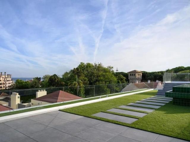 Fantástico e luminoso apartamento penthouse novo com terraço. 312m² Cascais e Estoril