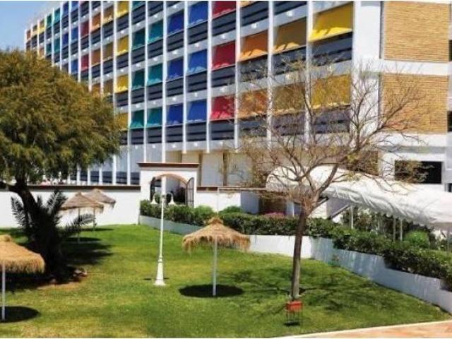 Fantástico Estudio en Edificio Hotel Rocio zona Bajo Guia