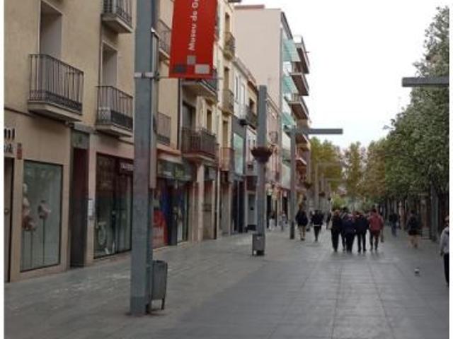 FANTASTICO LOCAL EN EL MEJOR TRAMO COMERCIAL DE GRANOLLERS