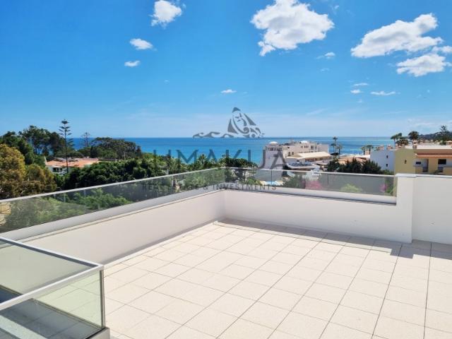 Fantástica Penthouse com vista mar a 250 metros da Praia Albufeira