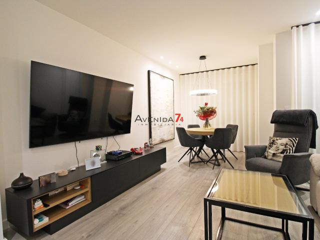 FANTASTICO PISO CON GARAJE EN LA VIÑA REF 426