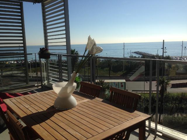 Fantastico piso con vista a Mar