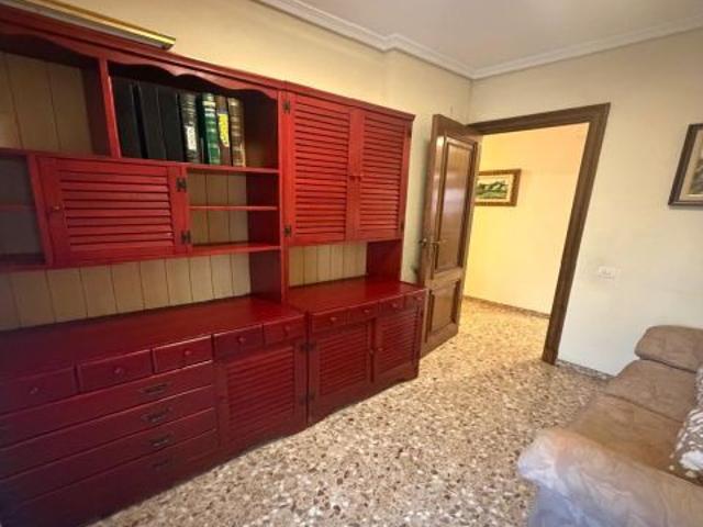Fantástico Piso de 4 Dormitorios con Garaje a 5 Minutos del Centro de Castellón