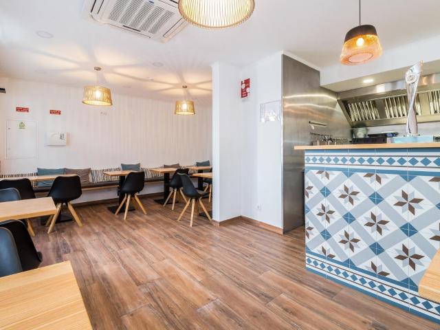 Fantástico prédio no centro histórico de Albufeira, localiza. 130m² Albufeira e Olhos de Água
