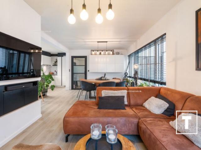 Fantastisch goed gelegen woning mét handelsruimte!