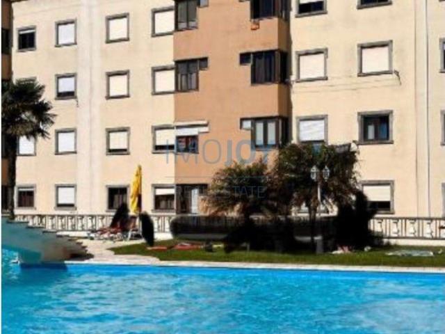 Fantstico Apartamento T3 em Condomnio na Charneca da Caparica