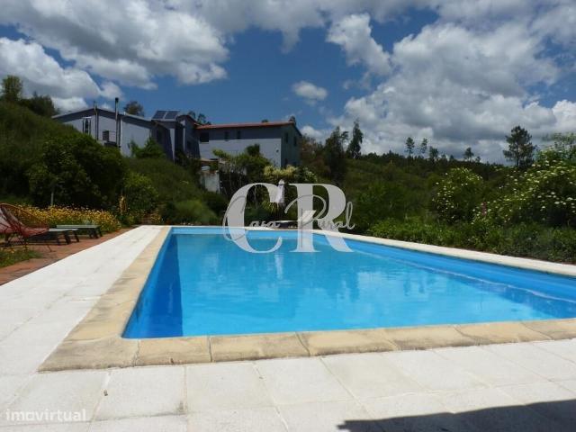 Fantstica moradia T5 com AL, piscina, armazm, poos, furo, 3,8 hecta