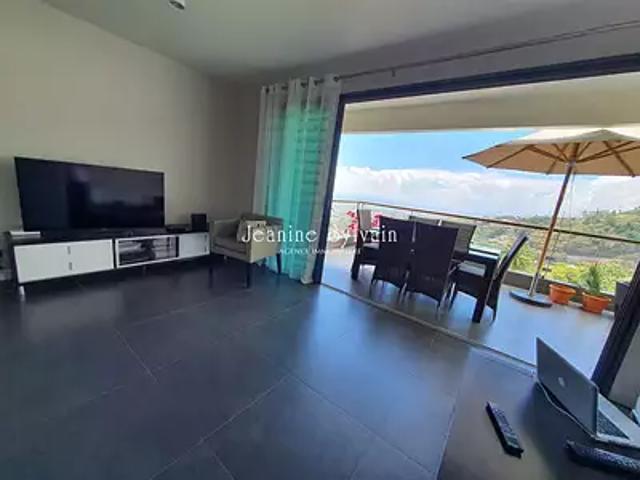 Faaa 98704 Location appartement 3 pièces t3 au dernier étage piscine