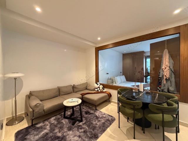 Fabulous apartment for sale in Les princesses. 1 Living area