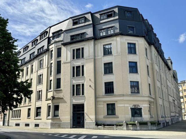 Fabulous apartment on Brugmann Square