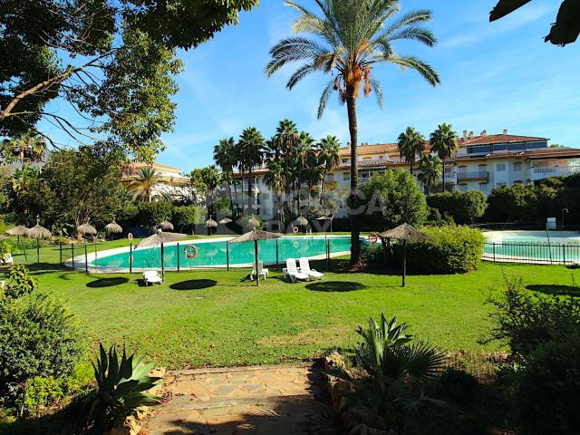 Fabulous Ground Floor Apartment in Dama De Noche