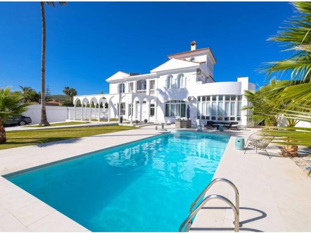 Fabulosa villa en Santa Margarita 933m² La Línea de la Concepción