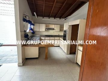 Fabulosa Casa En Arriendo Sector Rosales Cod: 30557